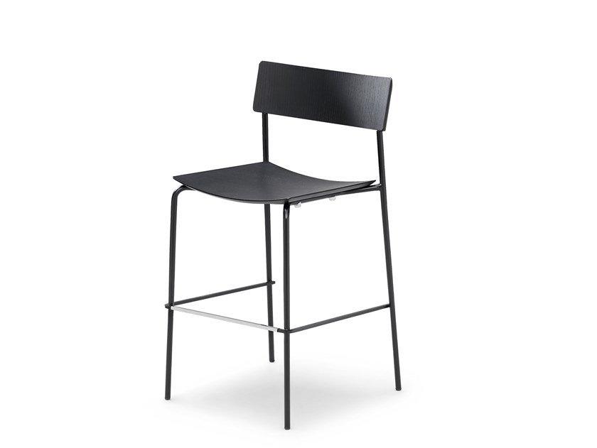 Wooden kitchen stool with back | Mito H65 by Midj