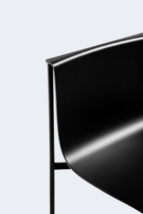 Chair with armrests | Ombra by Lema