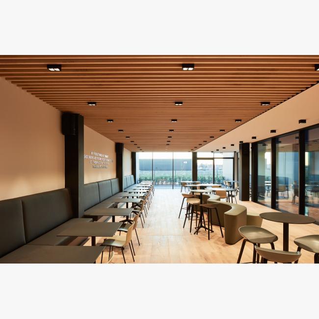 LED rectangular ceiling spotlight | Boxy 2 L by Delta light