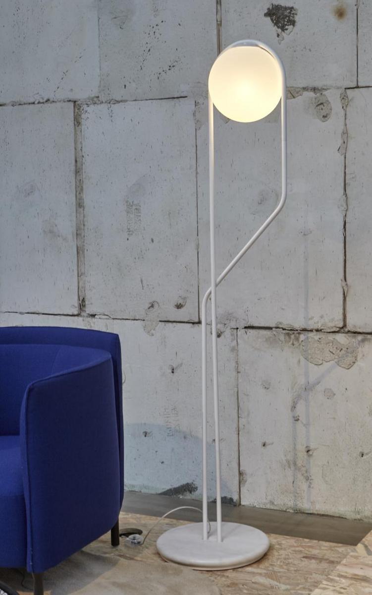 Metal floor lamp with marble base | Astrée by Ligne Roset