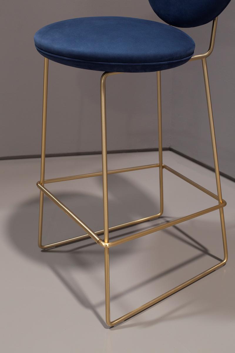 Contemporary style high upholstered leather stool with footrest | Gemma by Baxter