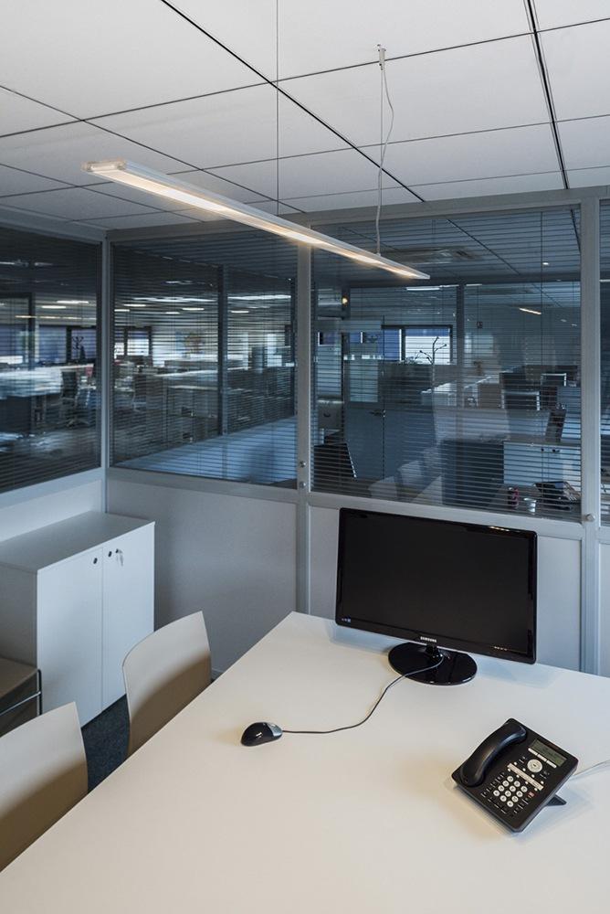 Aluminium pendant lamp in a contemporary style | Cygnis by SLV