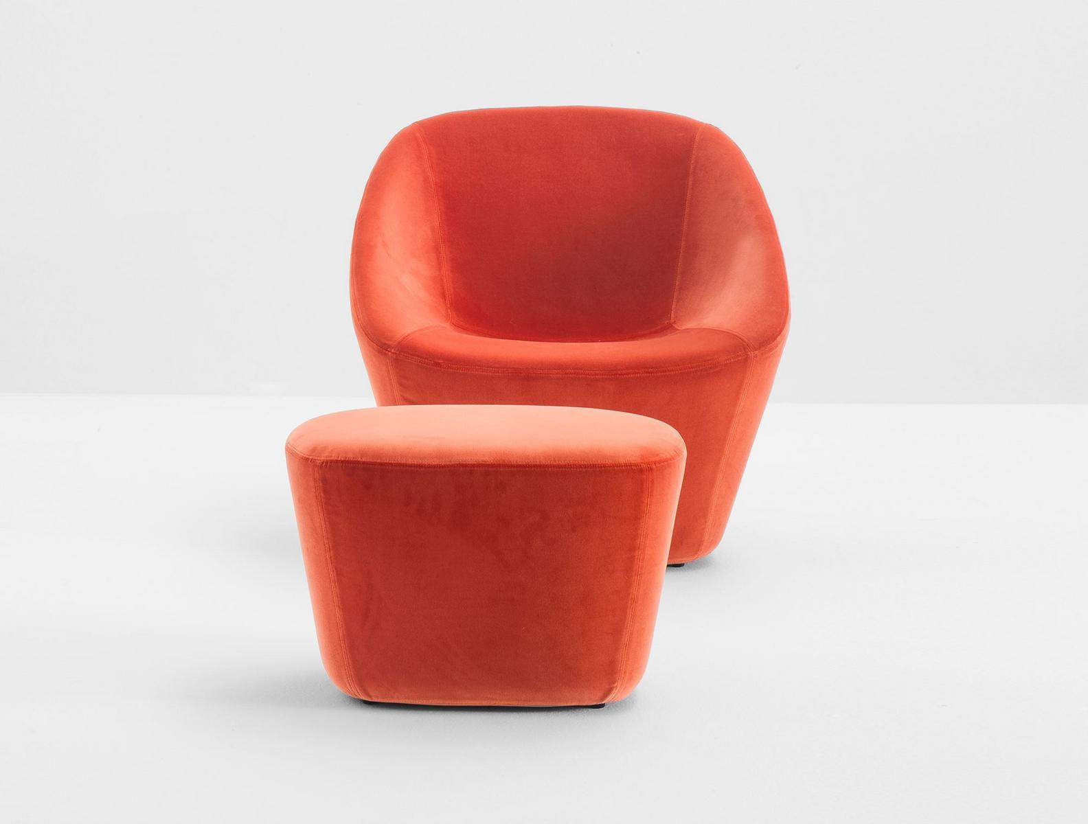 Upholstered fabric armchair with armrests | Log 366 by Pedrali