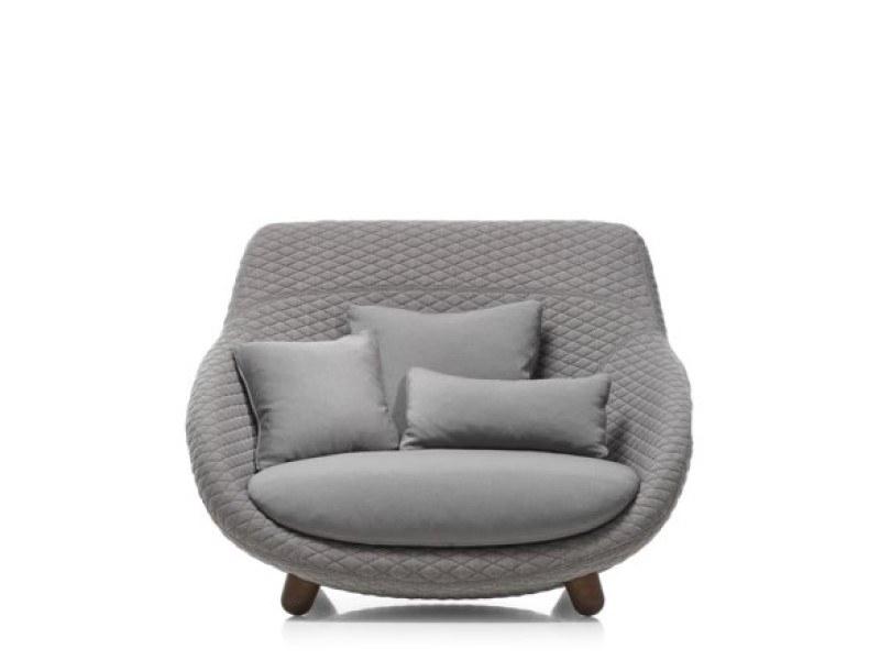High-back fabric small sofa | Love Sofa by Moooi