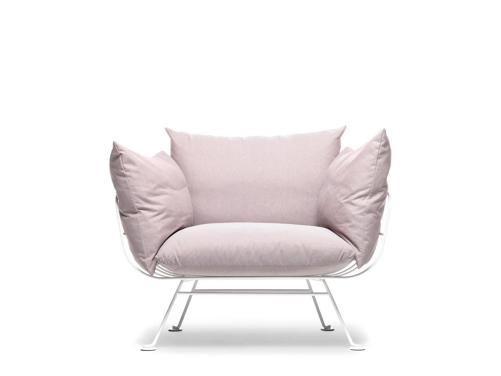 Upholstered armchair with armrests | Nest by Moooi