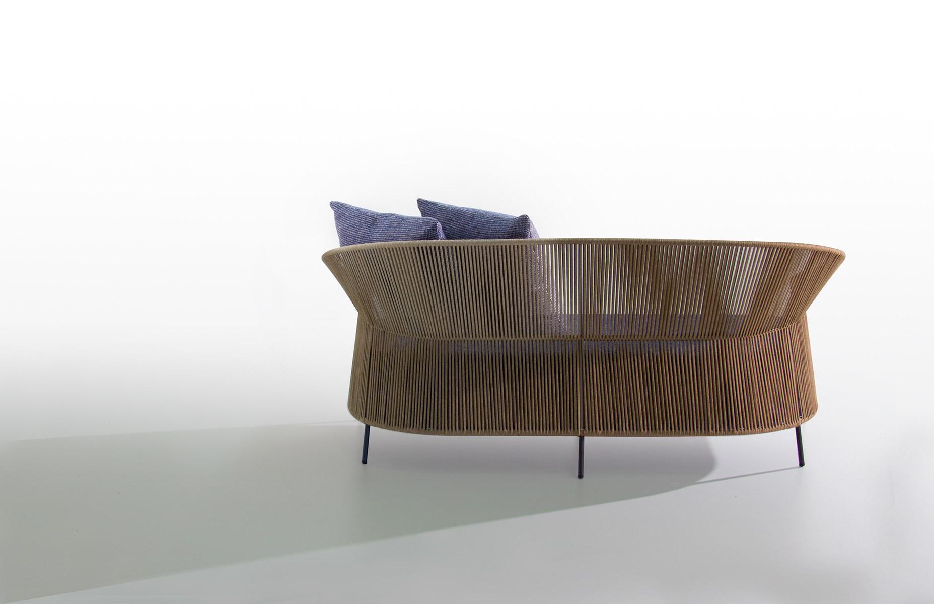 Rope garden sofa | Ola by Potocco