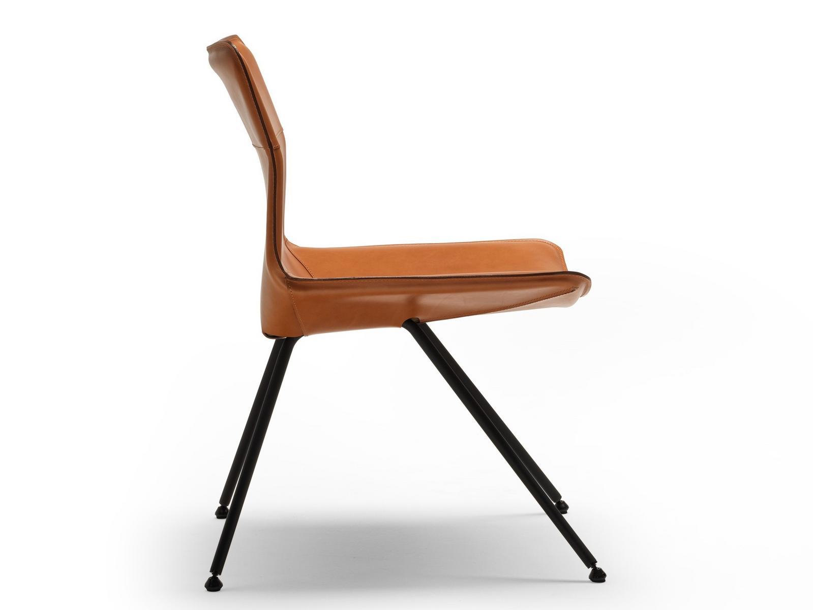 Upholstered tanned leather chair | Dan 2059 by Zanotta