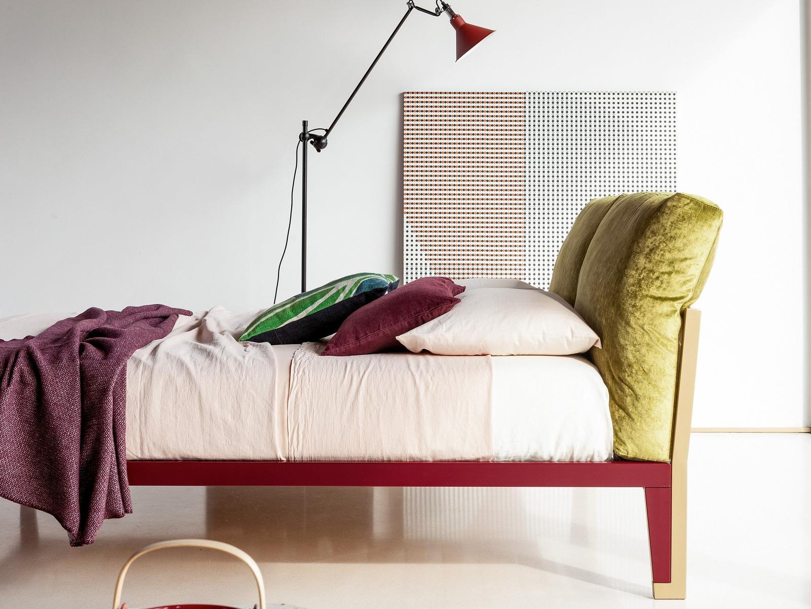 Double bed with upholstered headboard | Moglie E Marito by Bonaldo