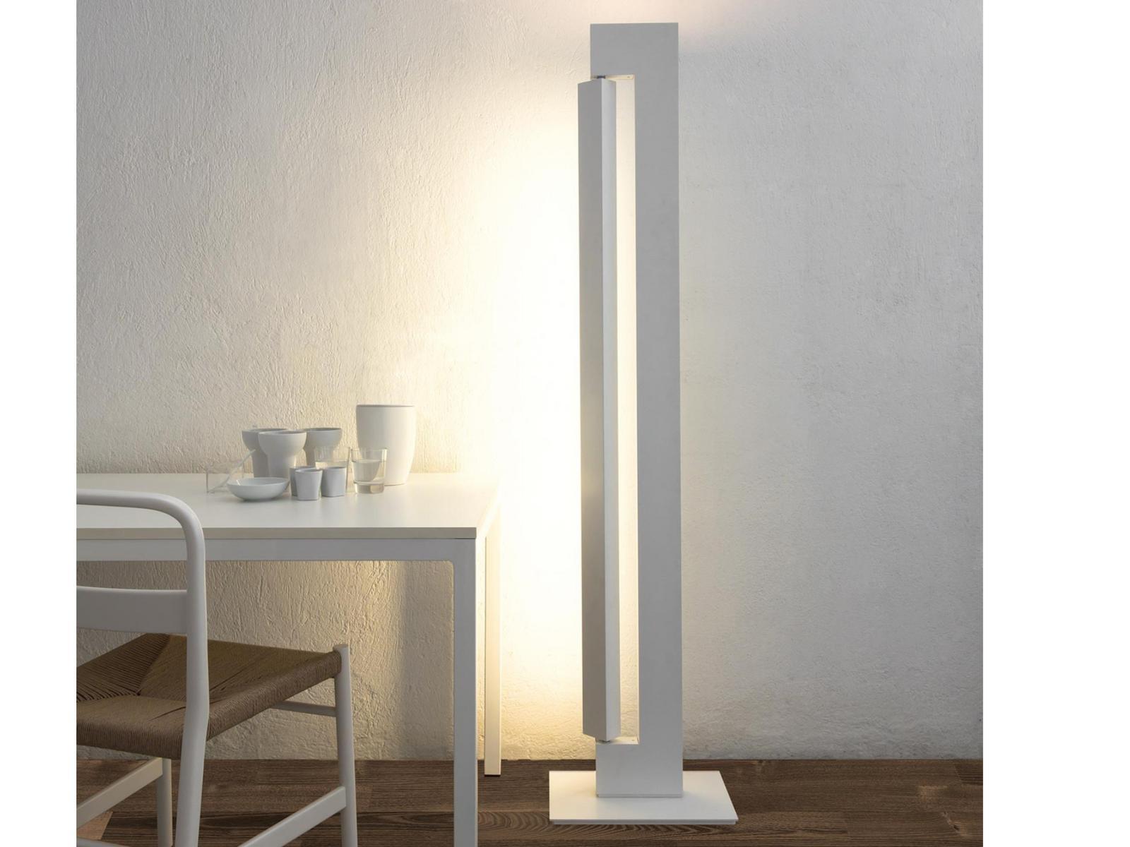 Aluminium floor lamp | Ara by Nemo