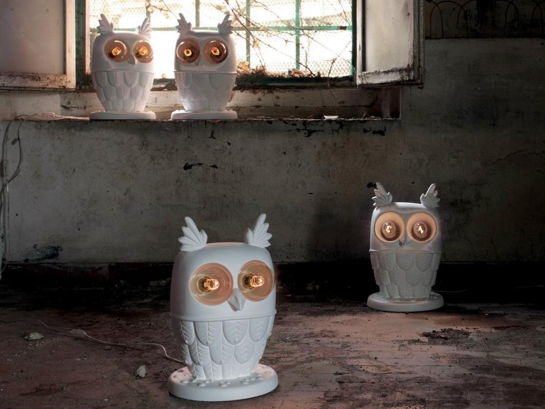 Ceramic table lamp | Ti.vedo by Karman