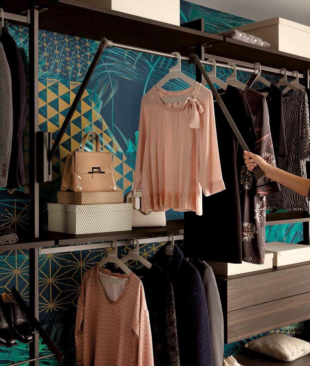 Sectional wooden walk-in wardrobe | Loft by Olivieri