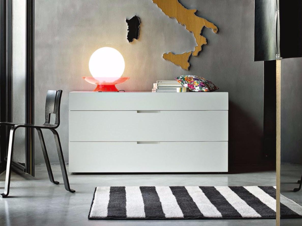 Lacquered dresser | Flin by Lema