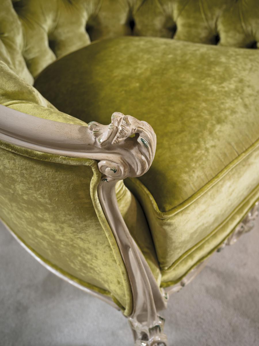 Tufted velvet armchair with armrests | 3699 by Ezio Bellotti
