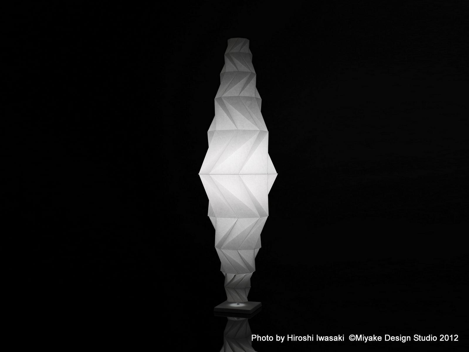 LED recycled material floor lamp | Minomushi by Artemide