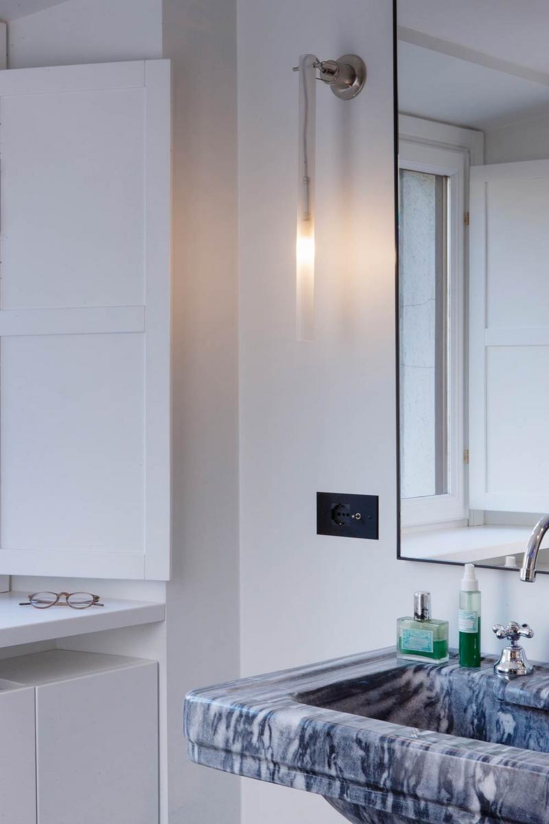 Sandblasted glass wall lamp / ceiling lamp | Canna Nuda by Nemo