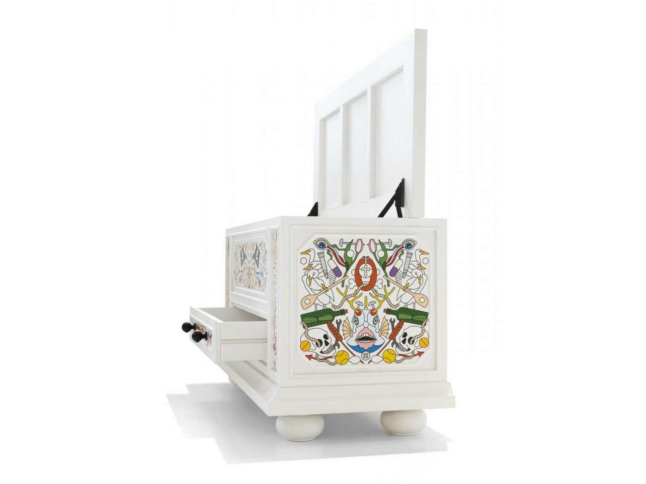 Pine chest of drawers | Altdeutsche by Moooi