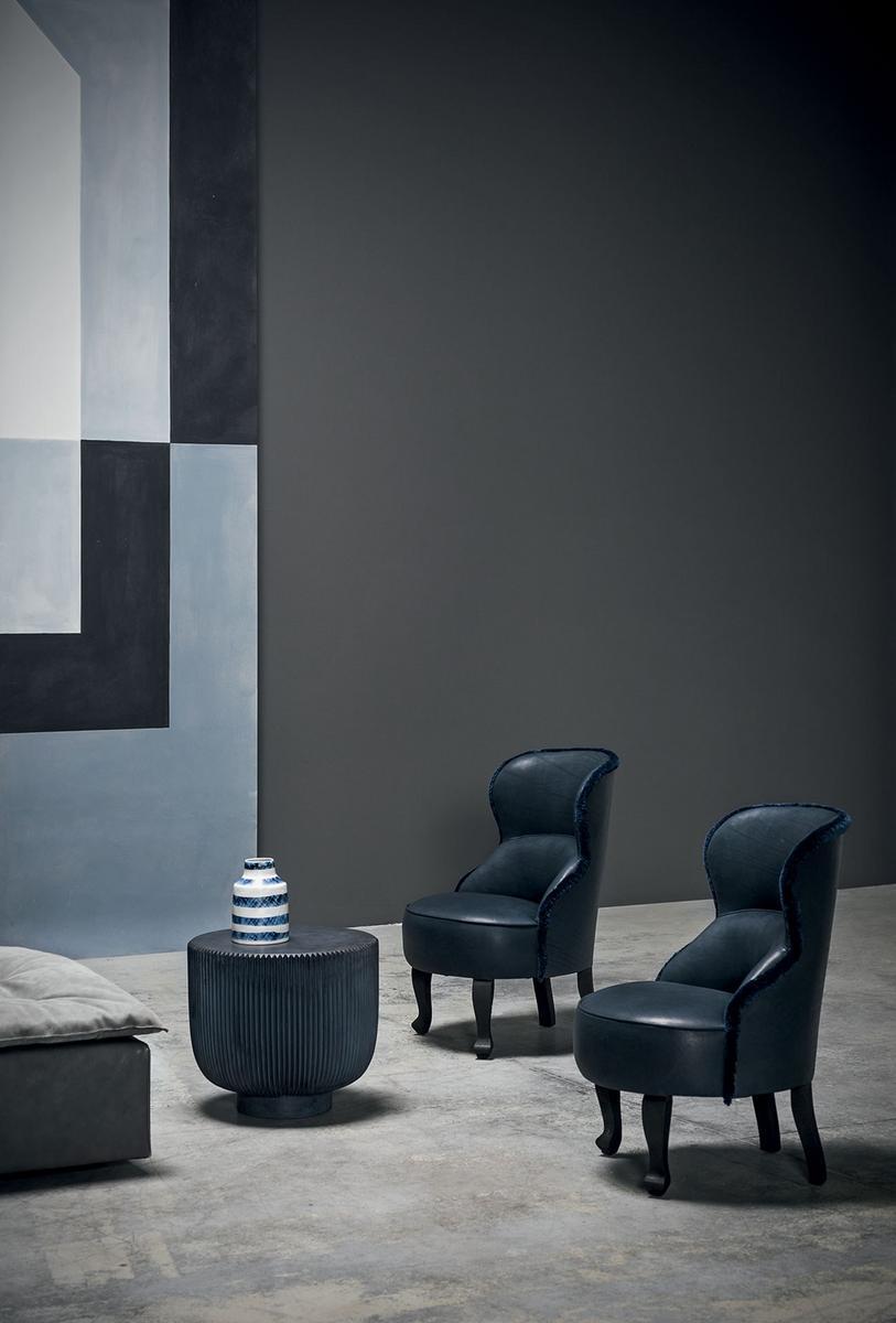 Round cement coffee table | Juno by Baxter