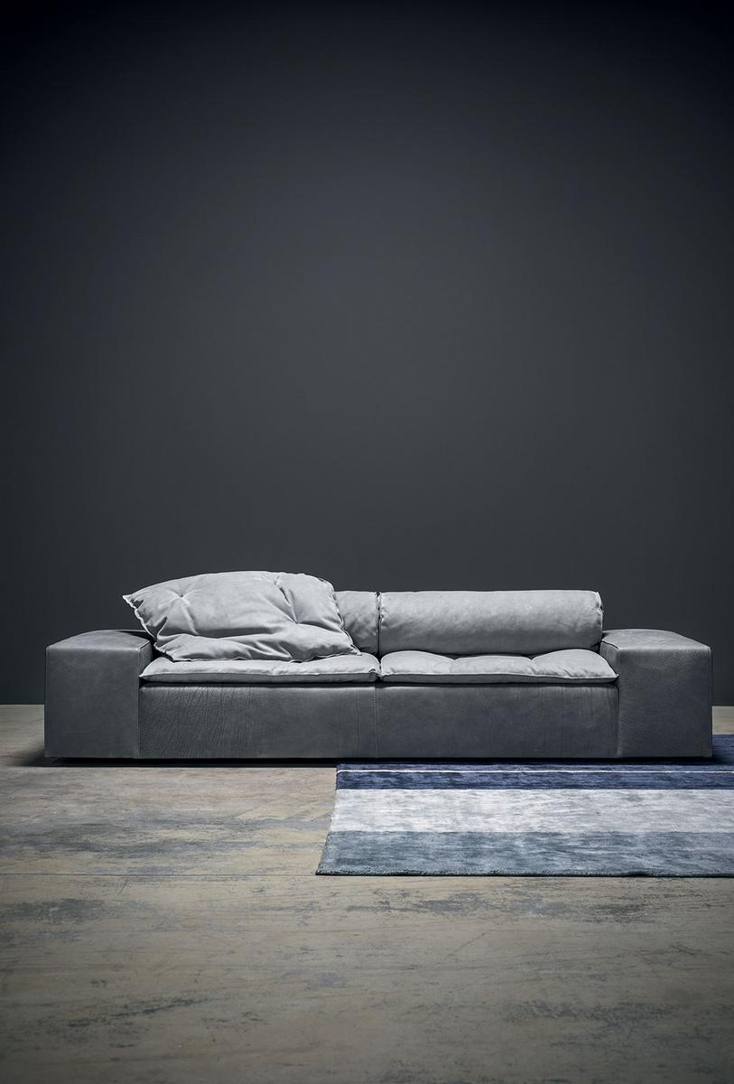 Sectional leather sofa | Miami Roll by Baxter
