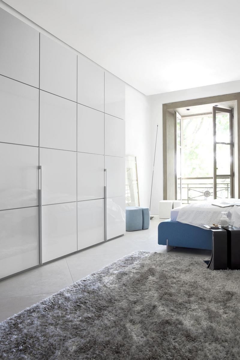 Wooden wardrobe | Lumeo by Ligne Roset
