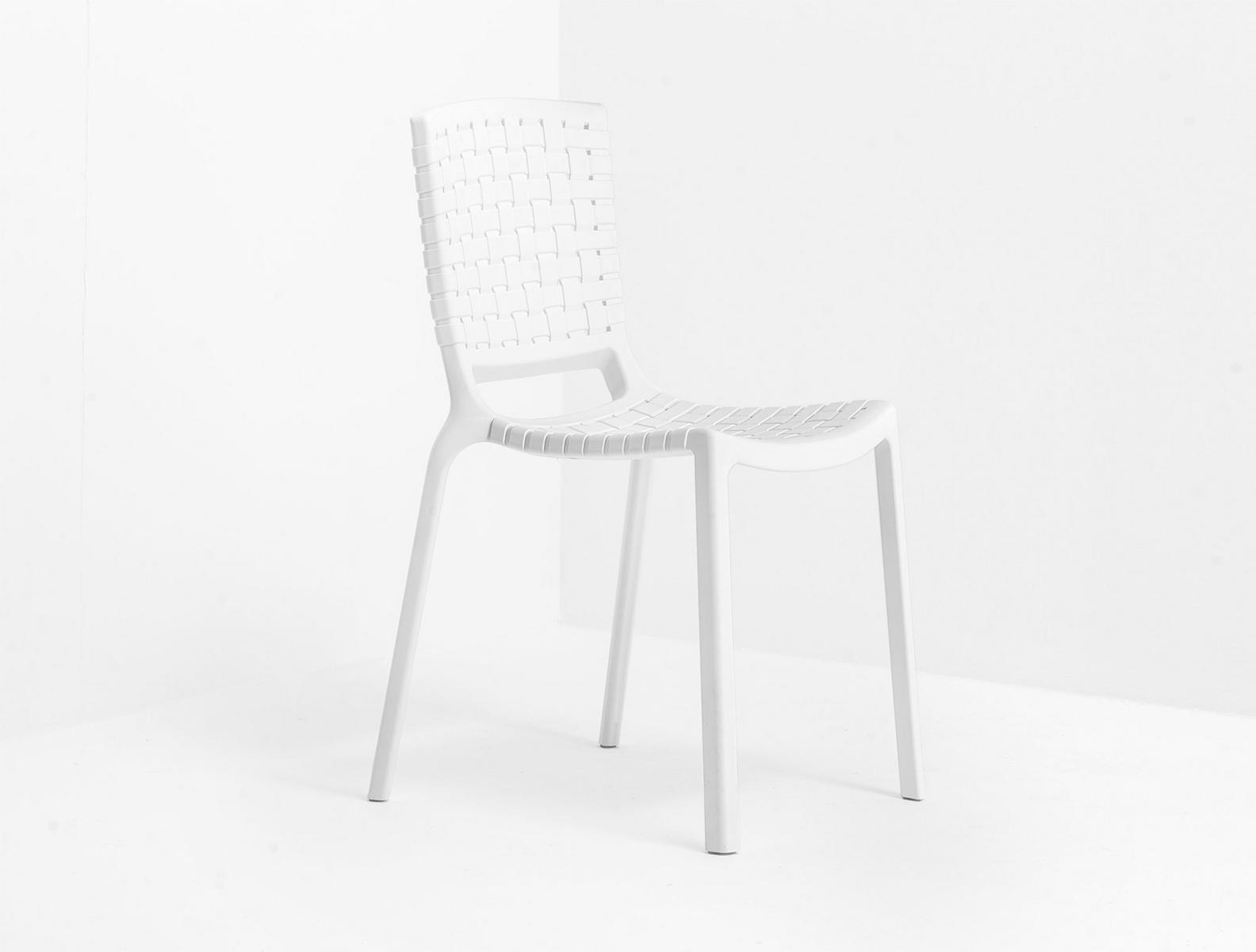 Stackable polypropylene garden chair | Tatami 305 by Pedrali