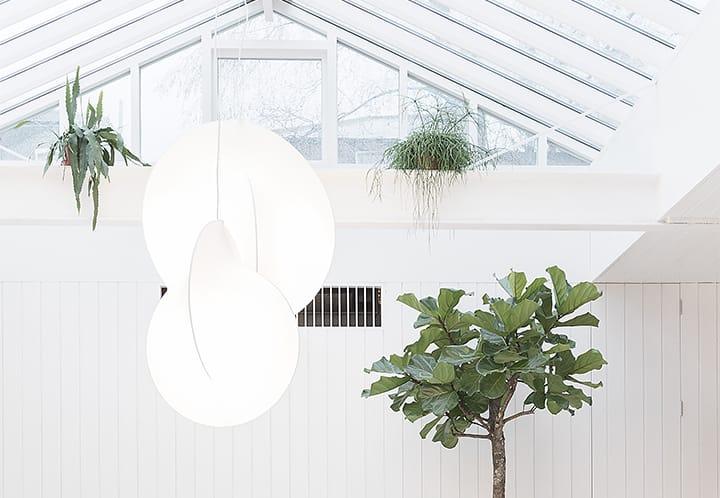 LED cocoon resin pendant lamp with dimmer | Cocoon Overlap by Flos