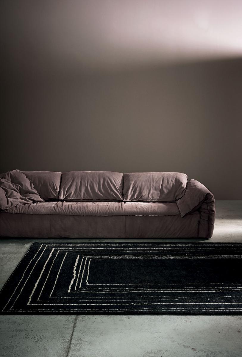 Leather sofa | Casablanca by Baxter