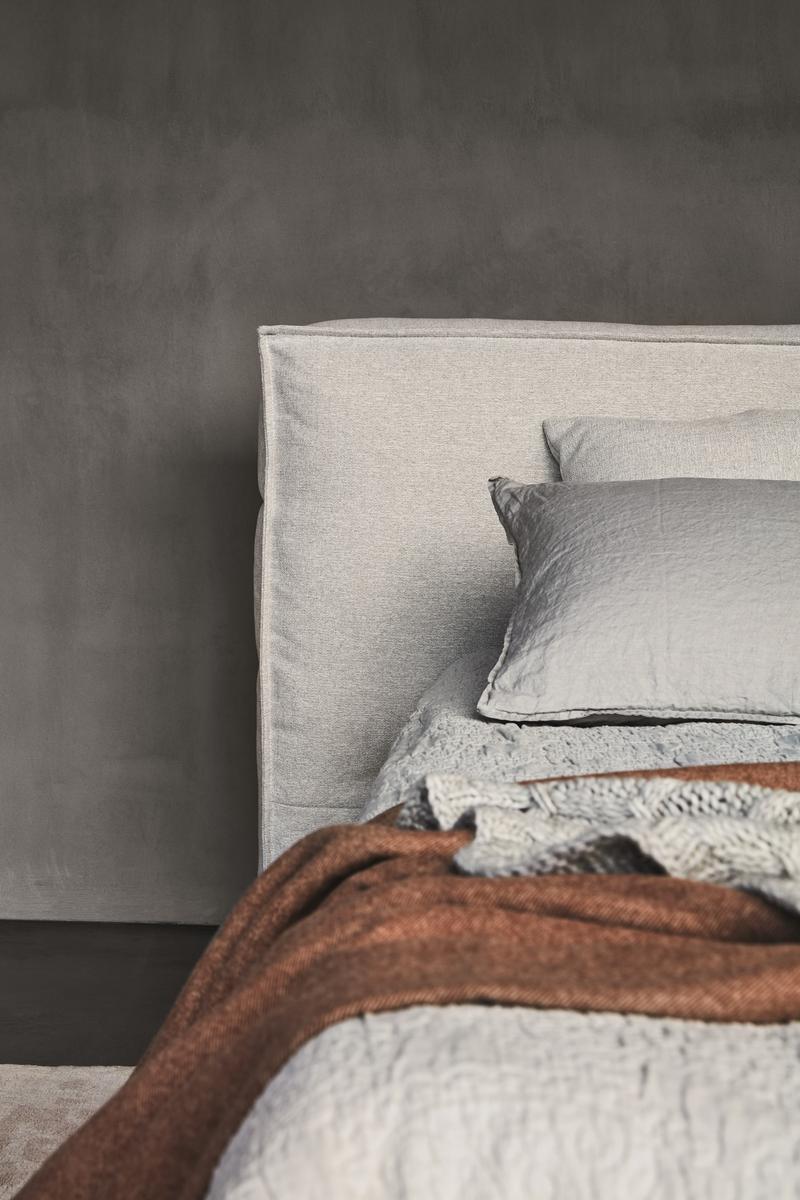 Fabric bed with upholstered headboard | Flann 2.0 by Ditre Italia