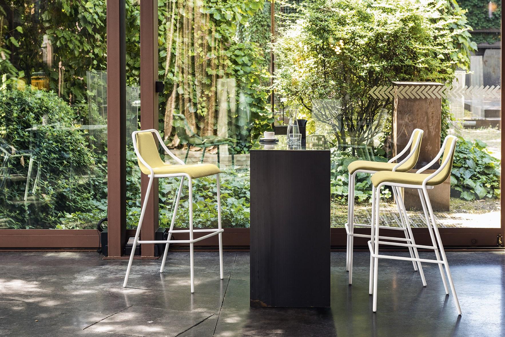 High metal stool with back | Ola by Midj