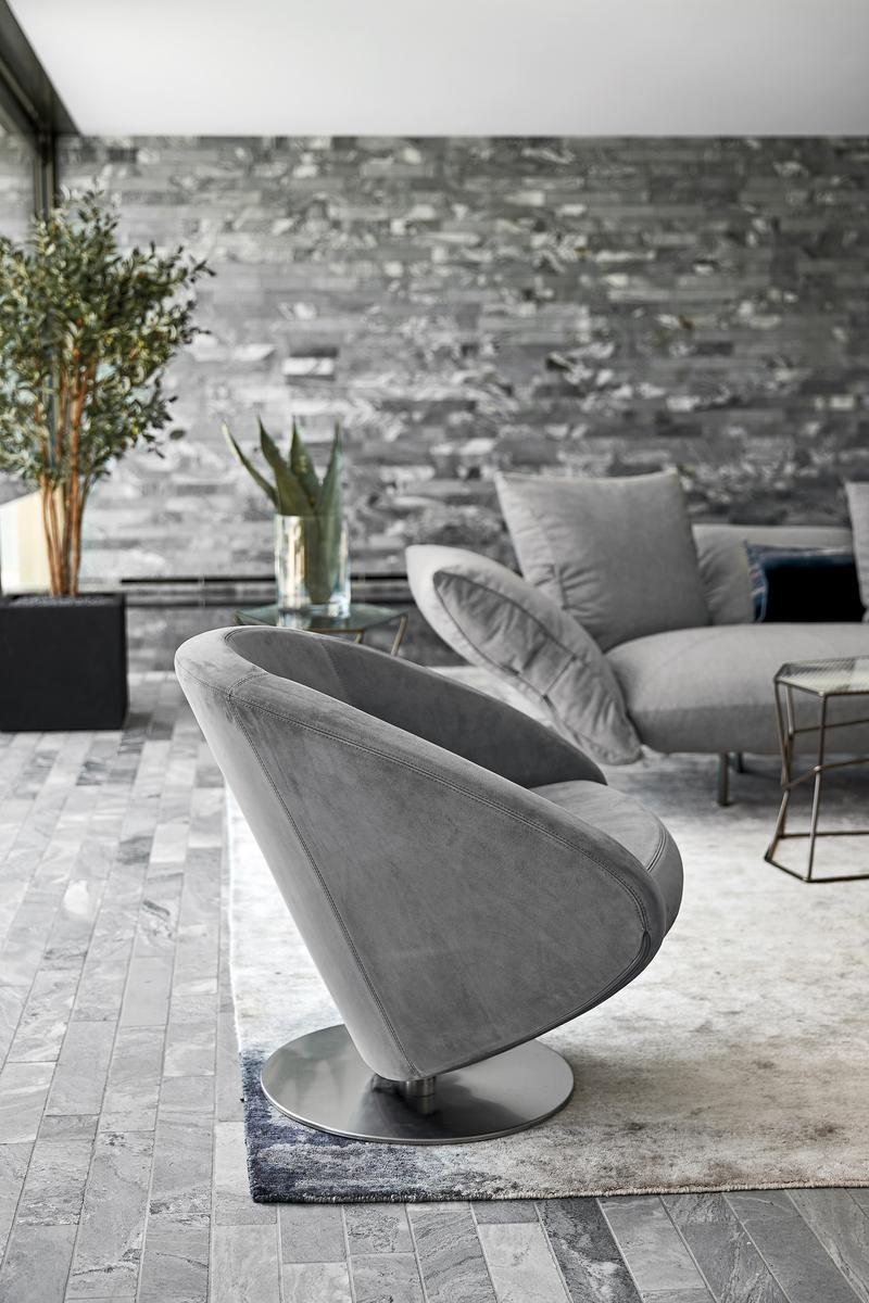 Swivel armchair | Love by Arketipo