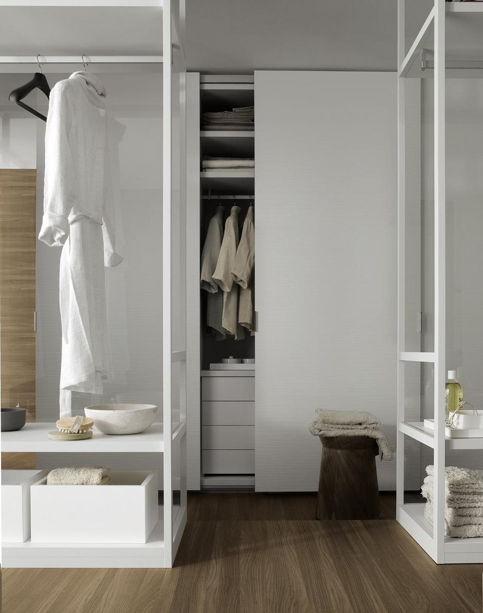 Round solid wood coffee table | Dama by Poliform