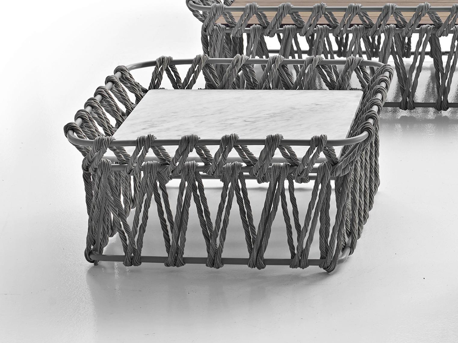 Square Carrara marble garden side table | Butterfly by B&B Italia