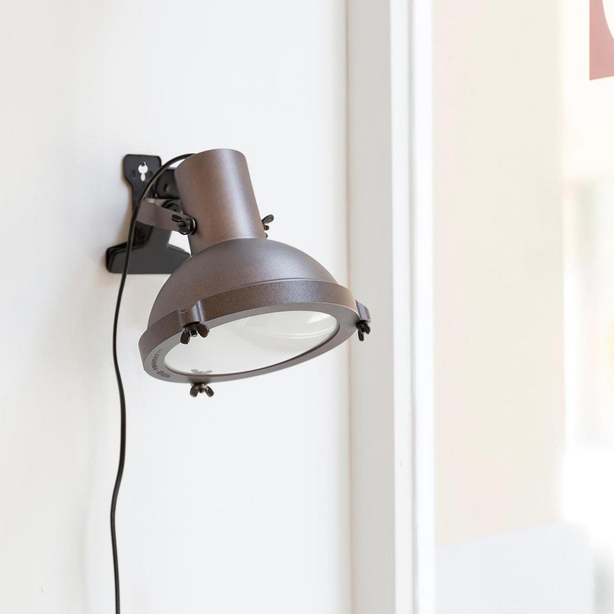 Adjustable clamp aluminium spotlight | Projecteur 165 Pincer Clip by Nemo
