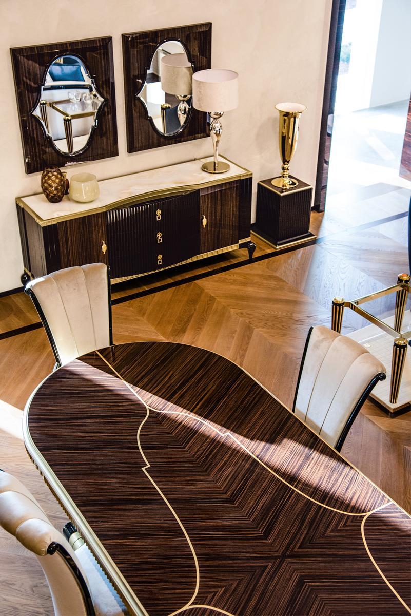 Wall mirror with frame in canaletto walnut | Ike by Bruno Zampa