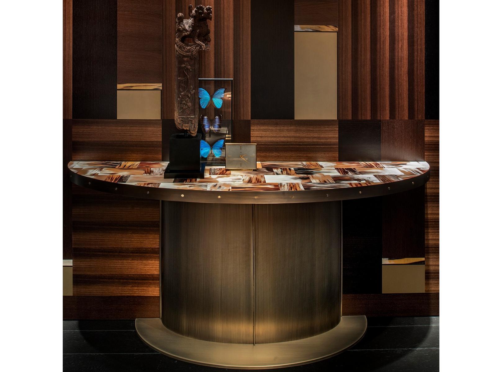 Demilune brass console table with horn top | Nettuno 6016 by Arcahorn