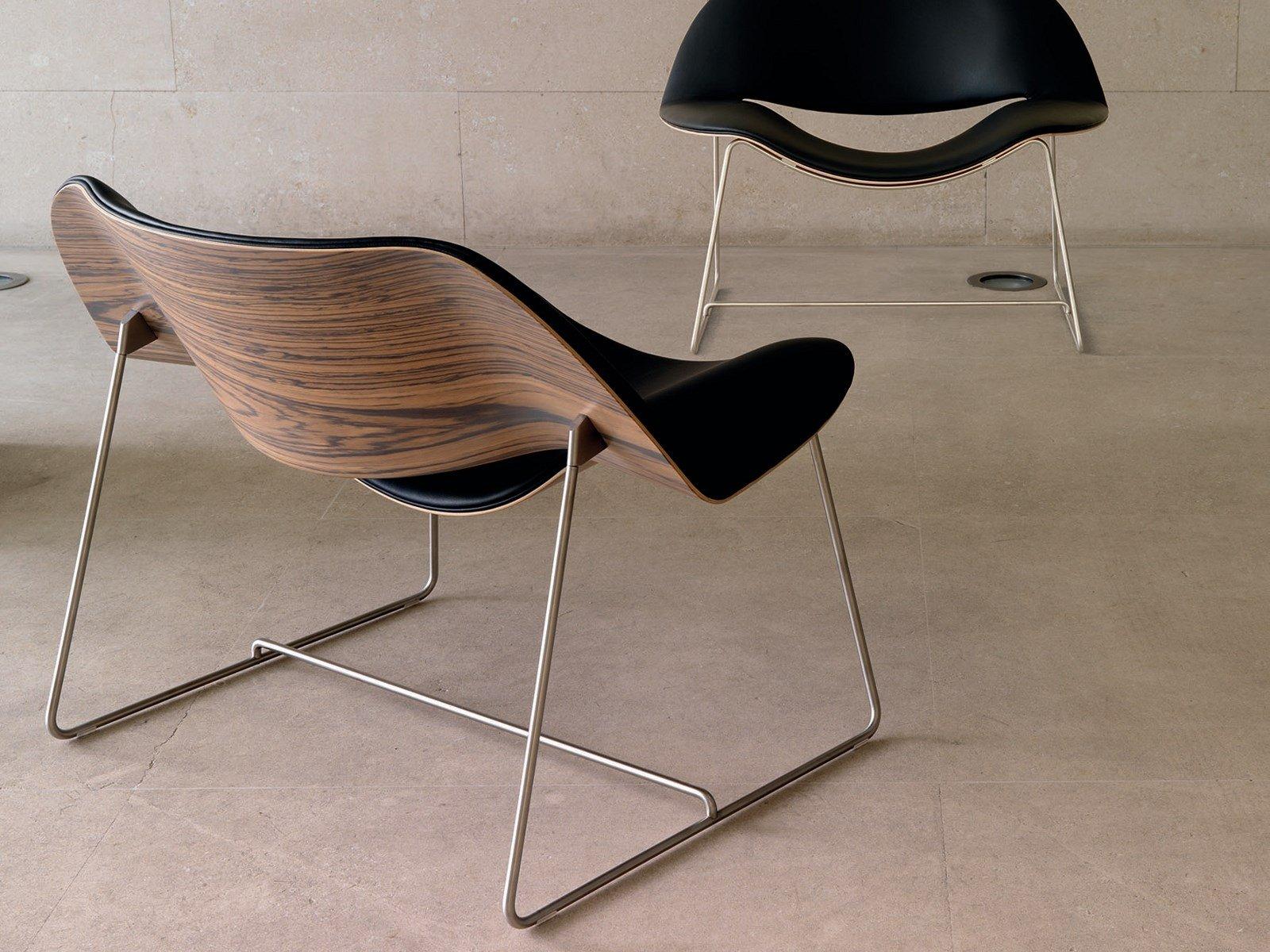 Sled base easy chair | Lips by Dema