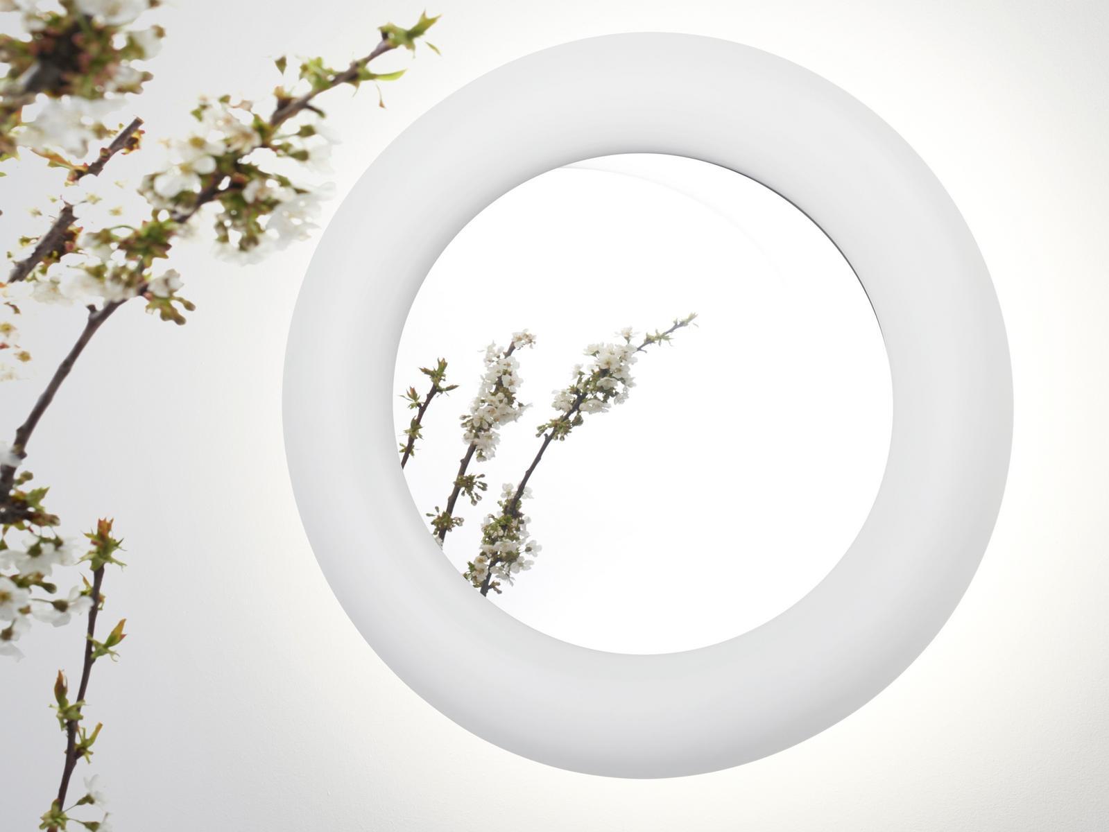 Mirror with integrated lighting | Flow by Zava