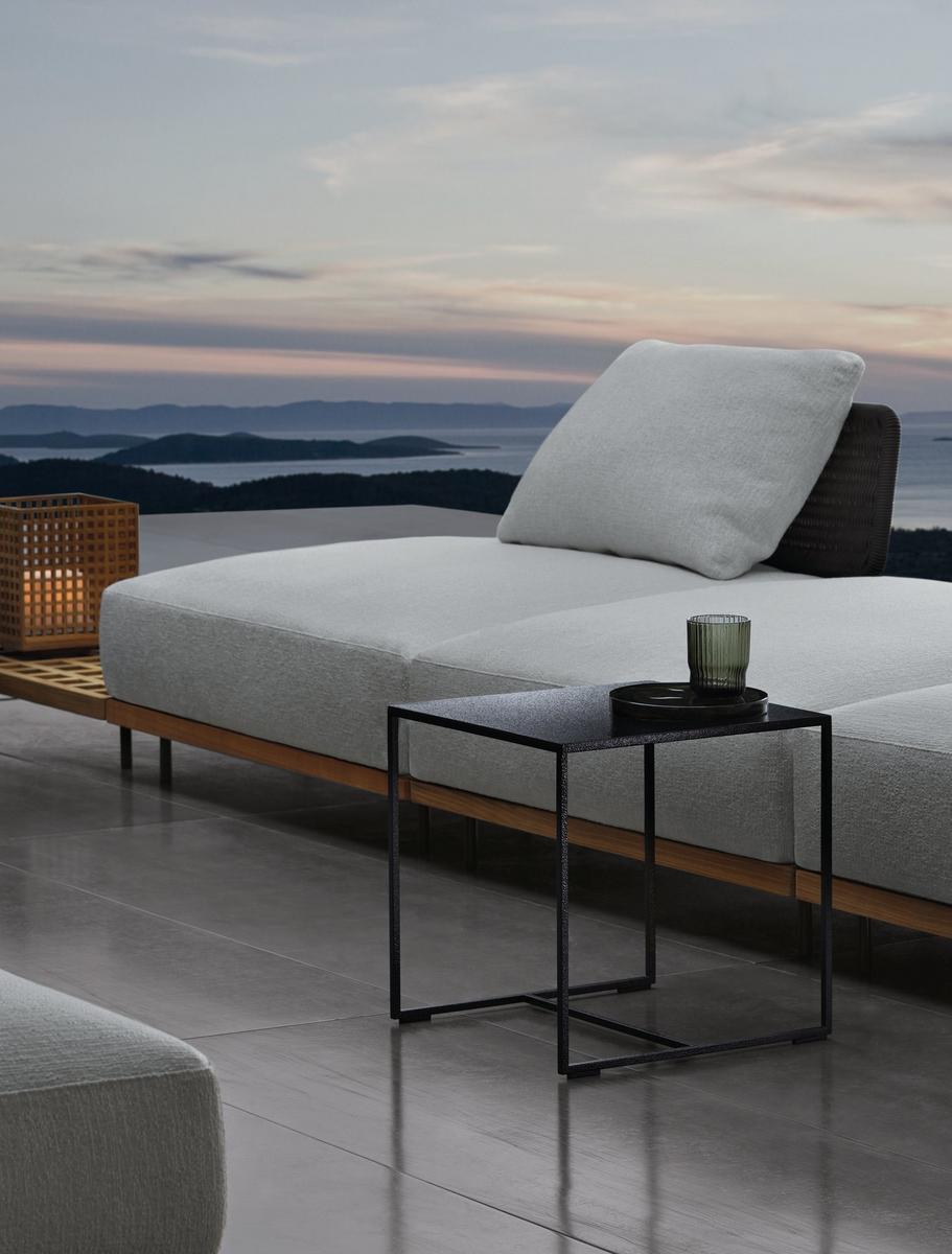 Outdoor side table | Duchamp Outdoor by Minotti