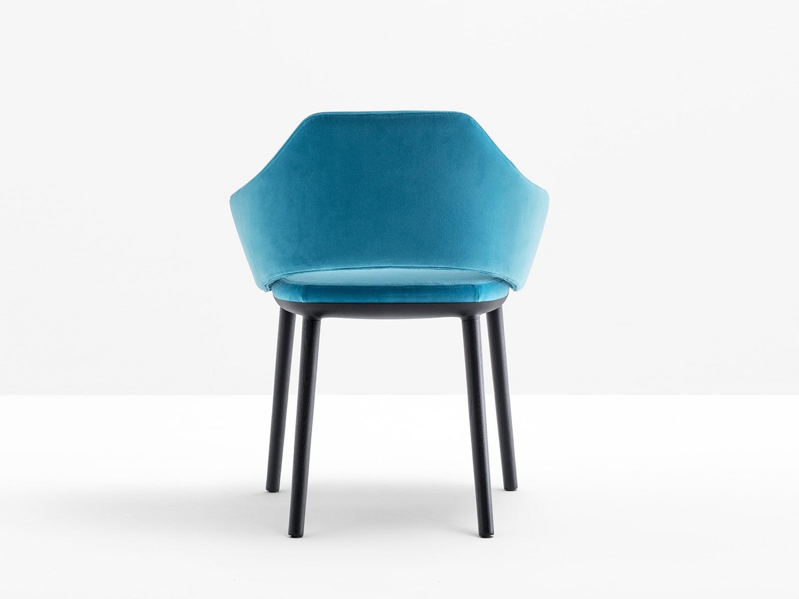 Upholstered fabric chair with armrests | Vic 645 by Pedrali