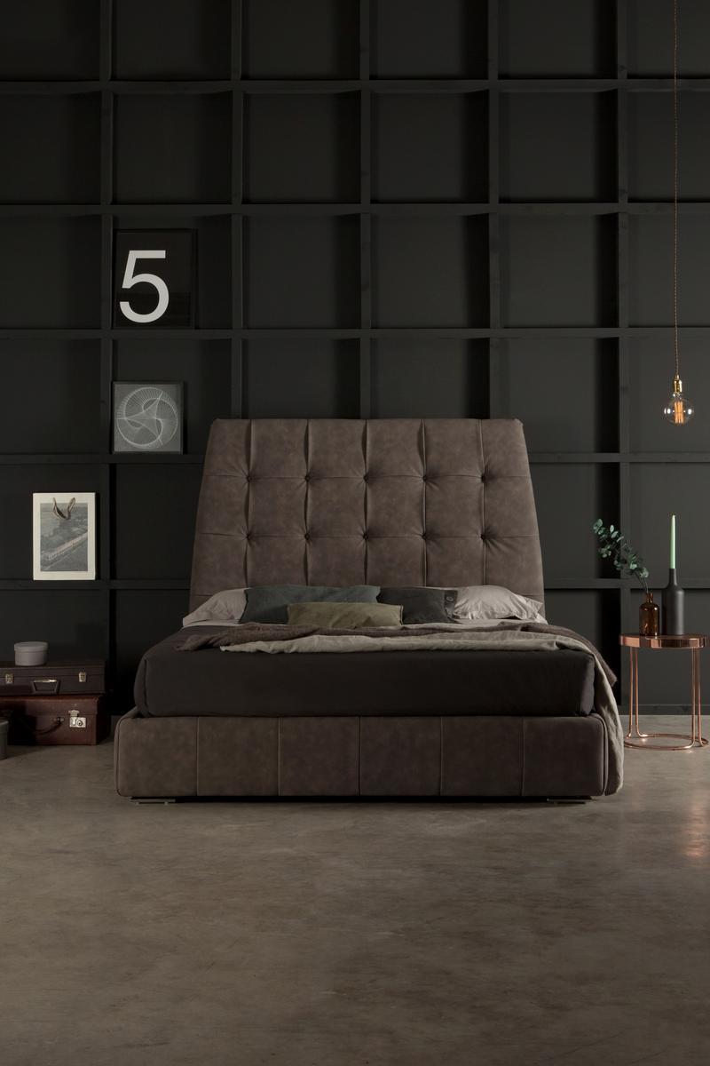 Leather double bed with high headboard | Pacifico by Tonin Casa