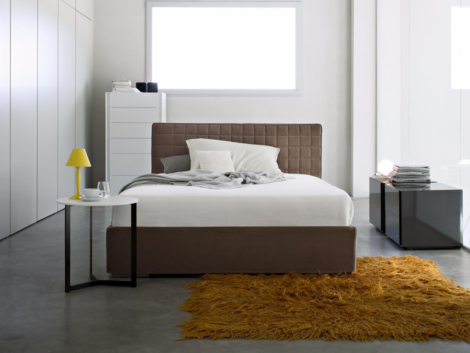 Fabric bed with removable cover with upholstered headboard | Picolit by Lema