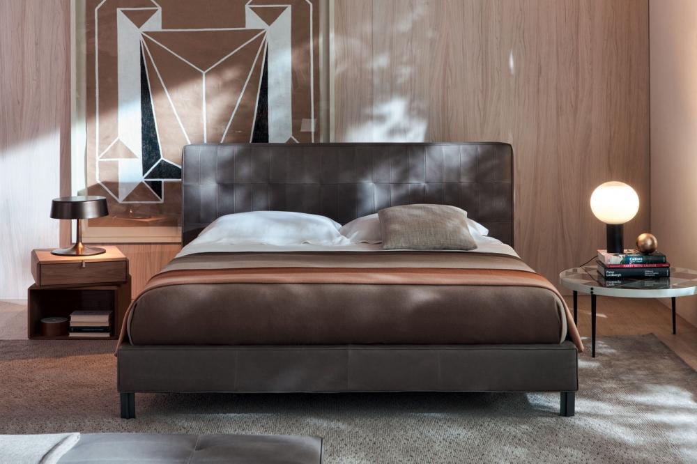 Leather double bed | Anton by Molteni