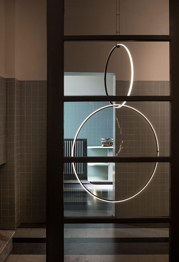 LED powder coated aluminium pendant lamp | Arrangements Round by Flos