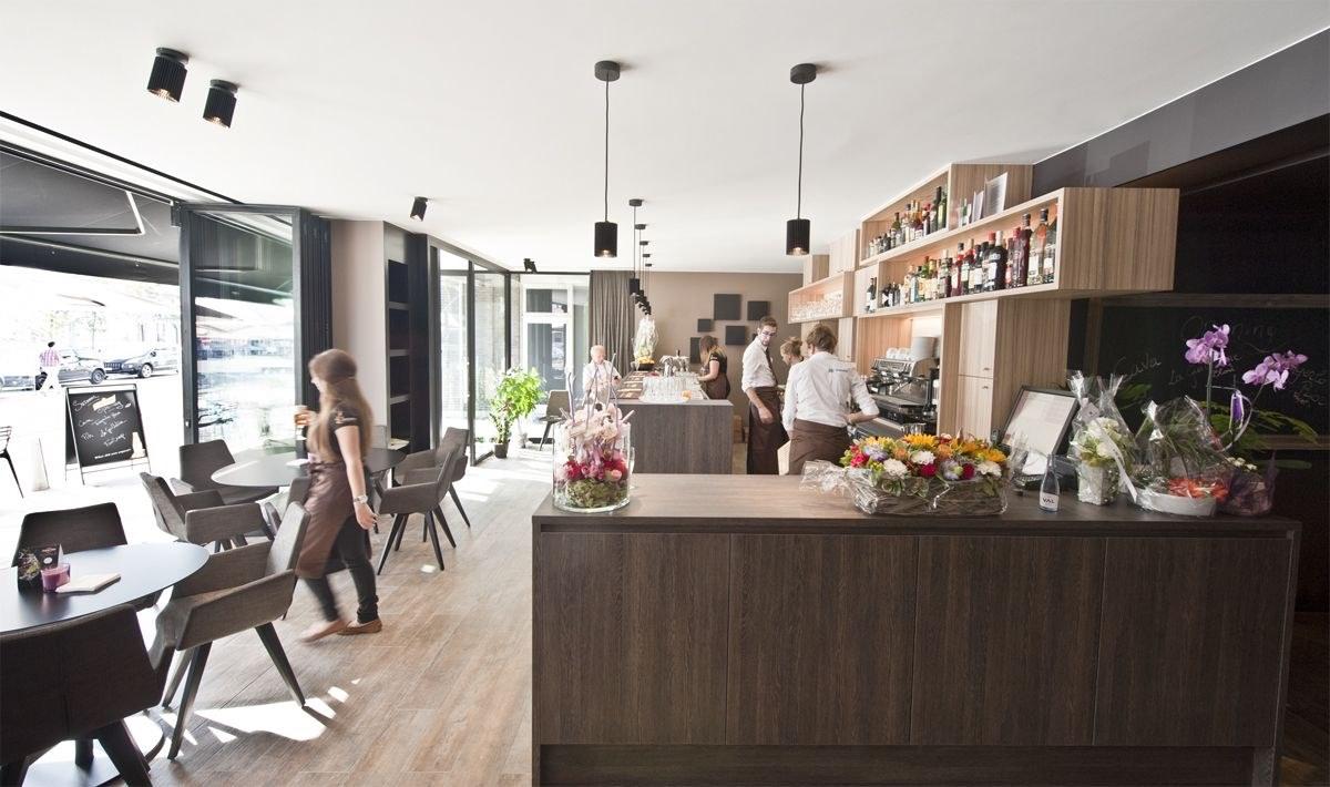 Adjustable ceiling aluminium spotlight | Coolfin Move by Dark