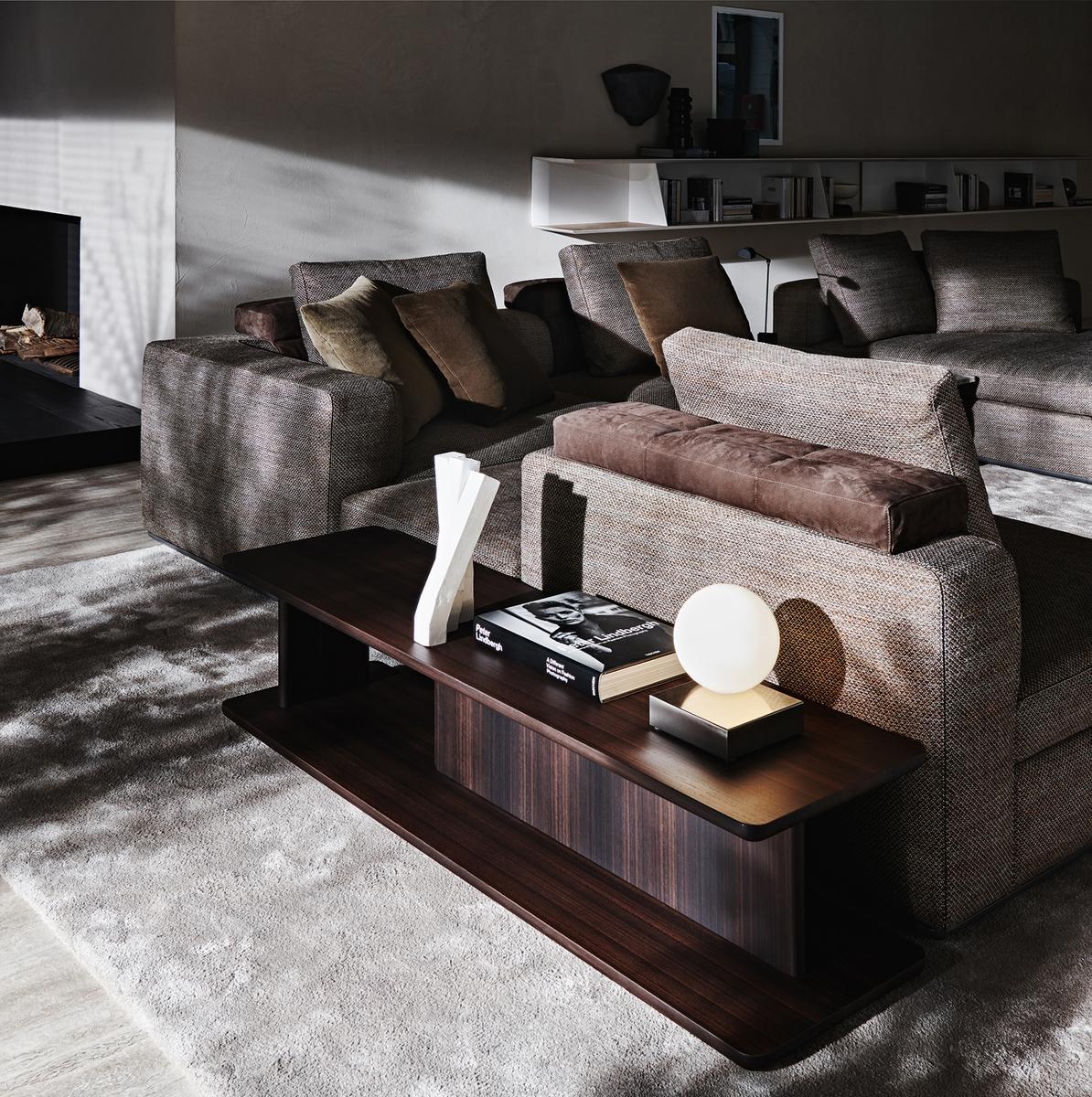 Low wooden coffee table | Hugo by Molteni