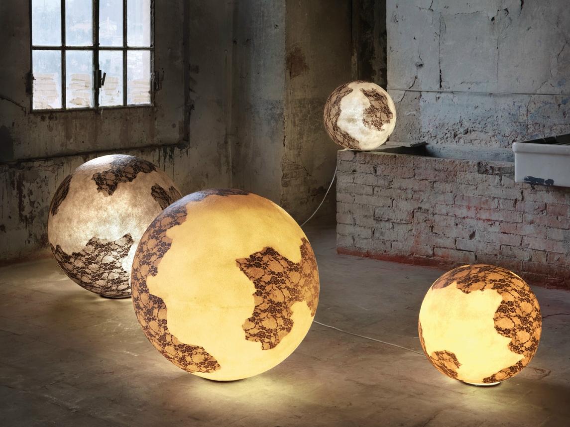 Fiberglass floor lamp | Ululì - Ululà by Karman