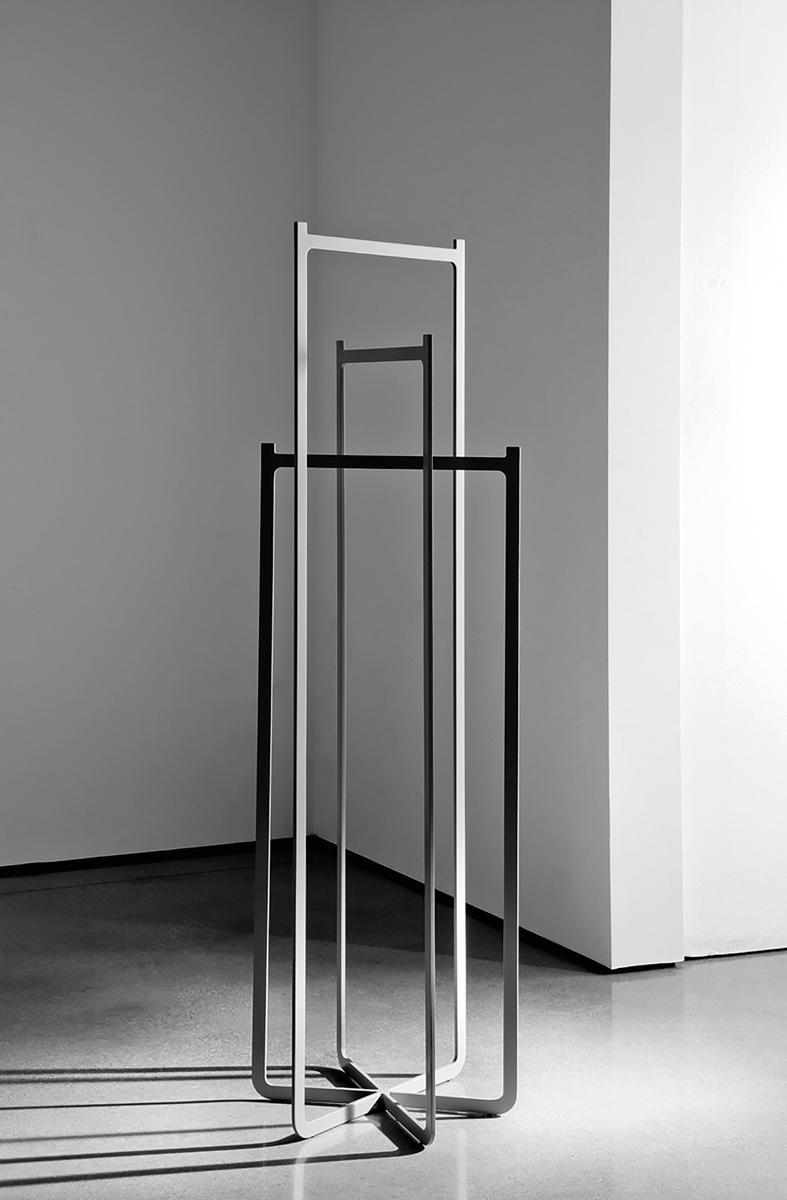 Plate coat stand | Clip by Sovet