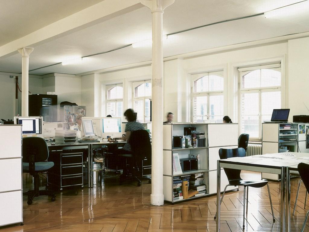 Low modular metal office storage unit | Haller Credenza As Office Storage by USM