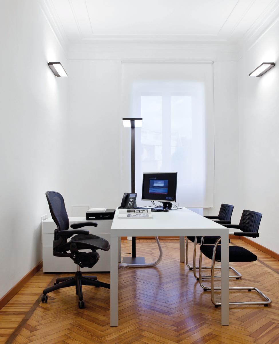 Direct-indirect light wall lamp | Chocolate by Artemide