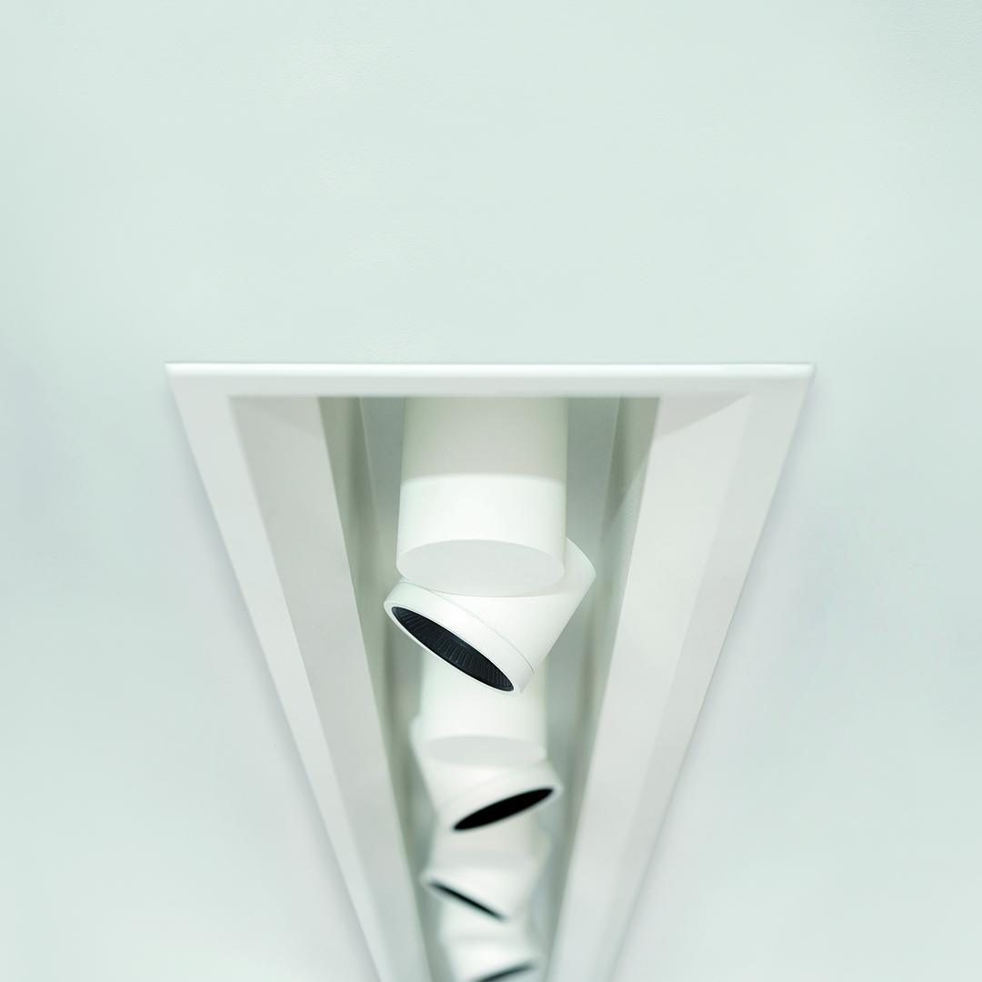 Ceiling mounted aluminium linear lighting profile for LED modules | Io Recessed Profile by Arkoslight