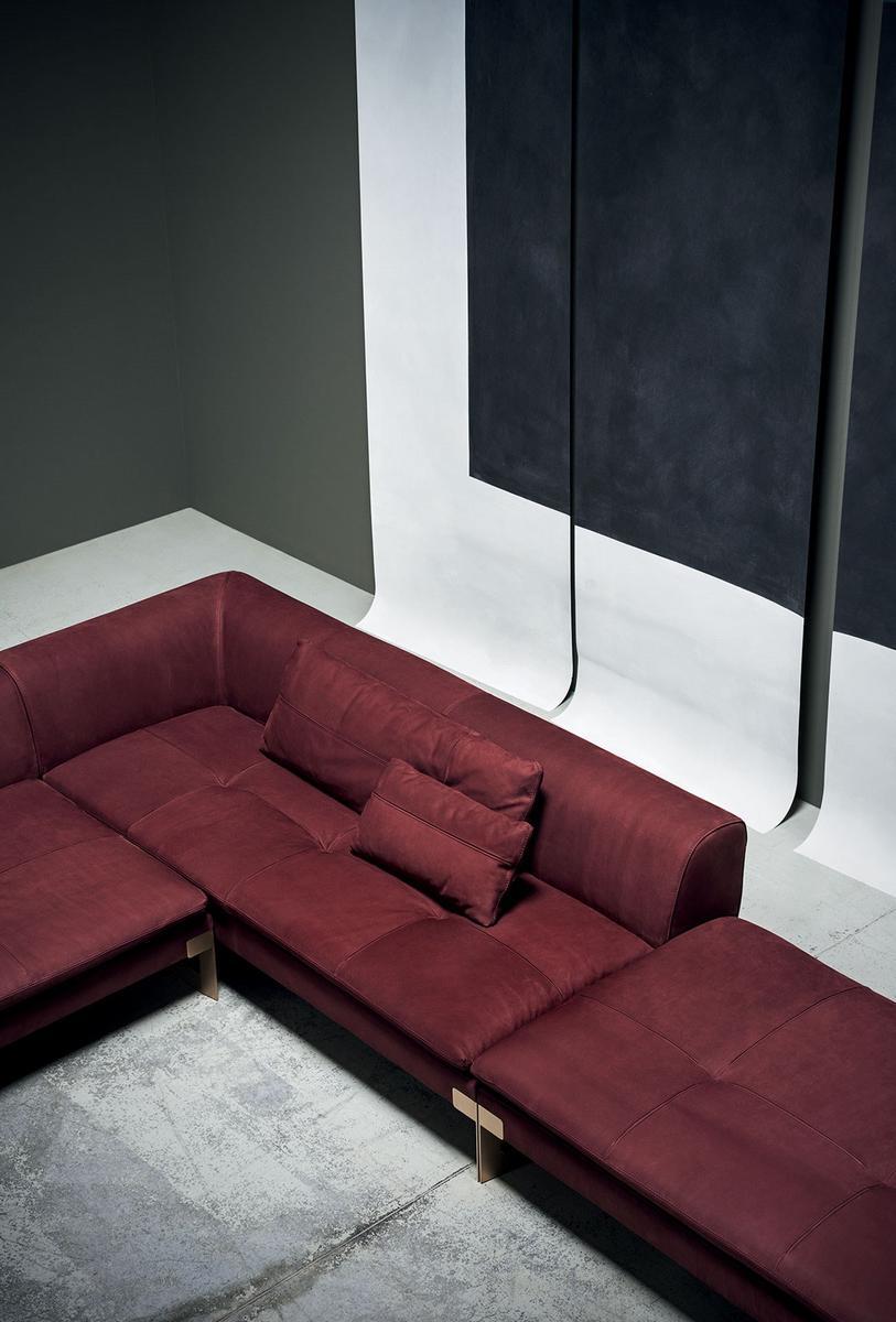 Corner sectional leather sofa | Viktor by Baxter